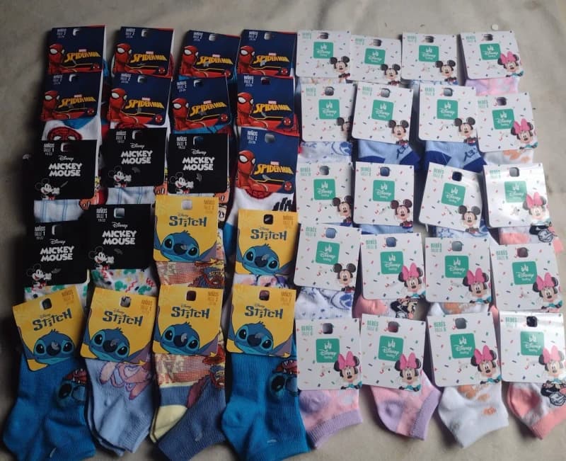 Lote 40 pares Disney