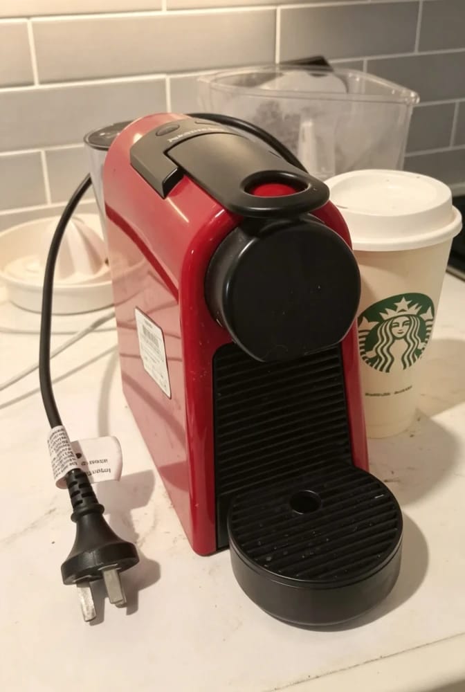 Cafetera Nespresso Essenza Mini
