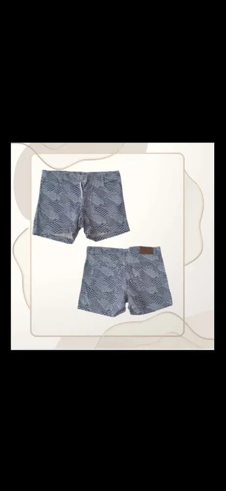 Short de jean azul con estampado usado