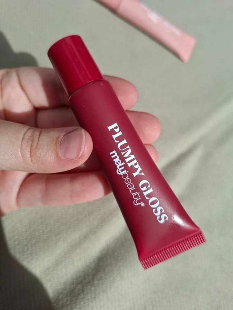 Lip glos rojo MELY