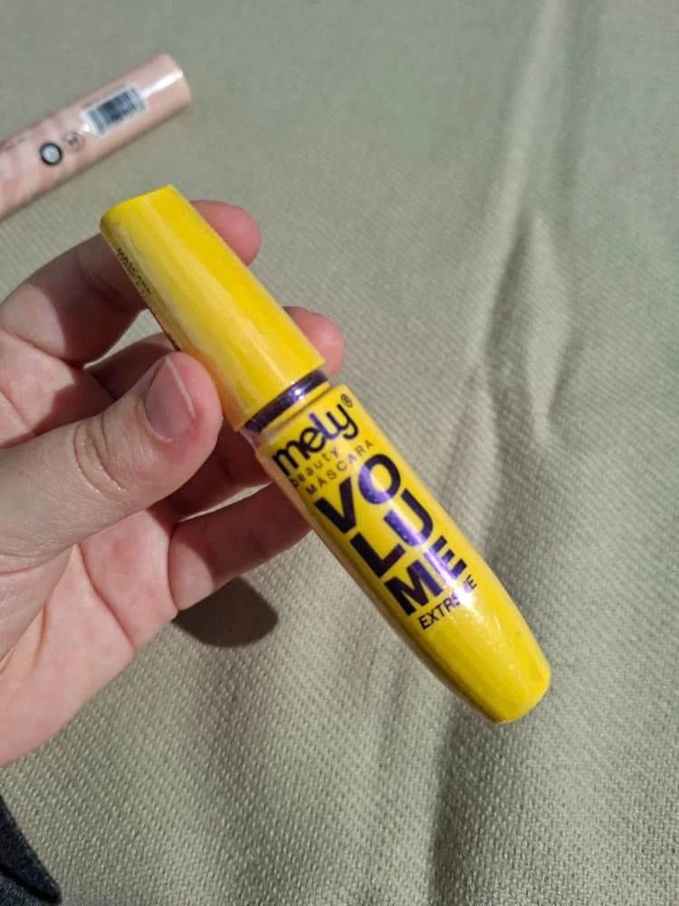 Mascara de pestañas MELY EXTREME