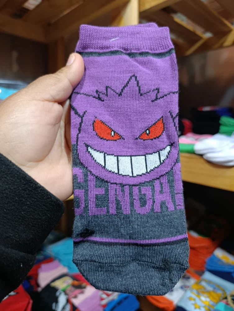 Soquetes de adulto pokemon