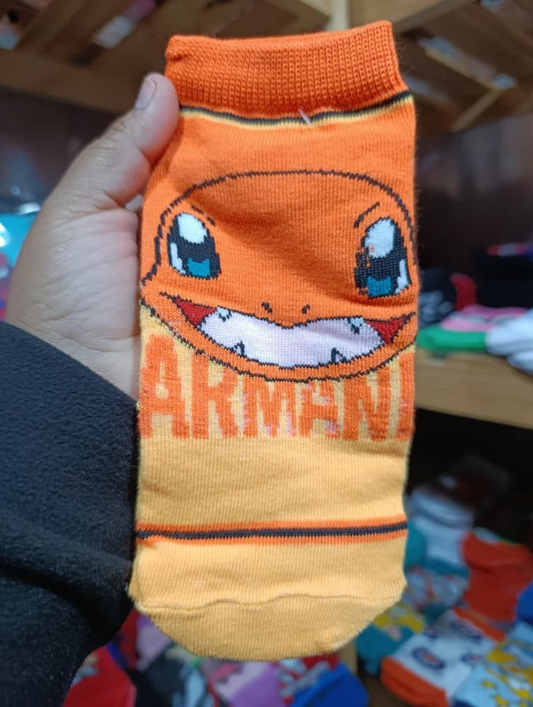 Soquetes de adulto pokemon