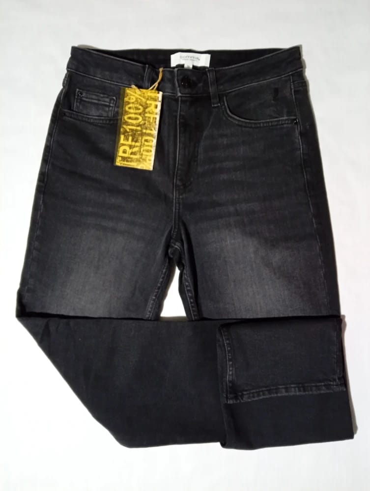 Jeans negro localizado Talle 38