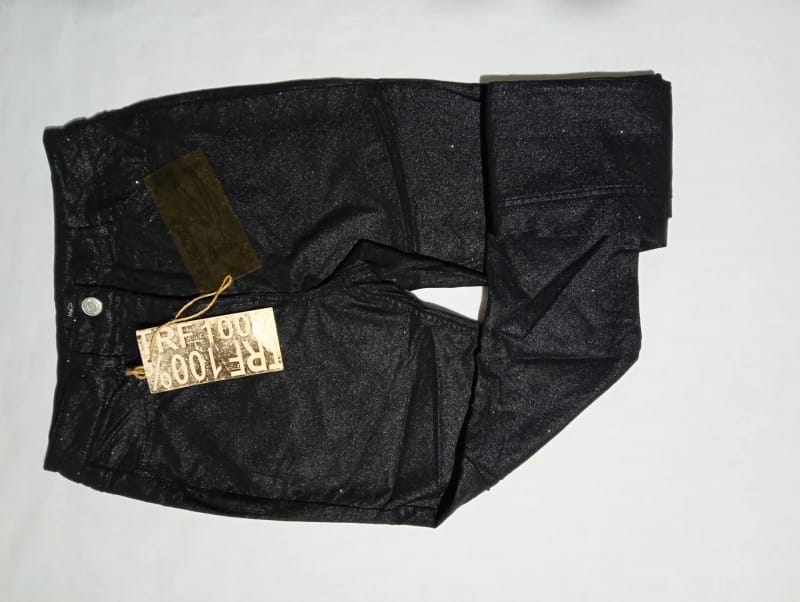 Jeans negro con brillos Talle 38