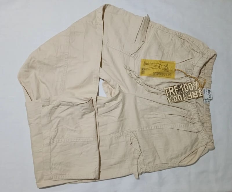 Pantalón crema Talle 48