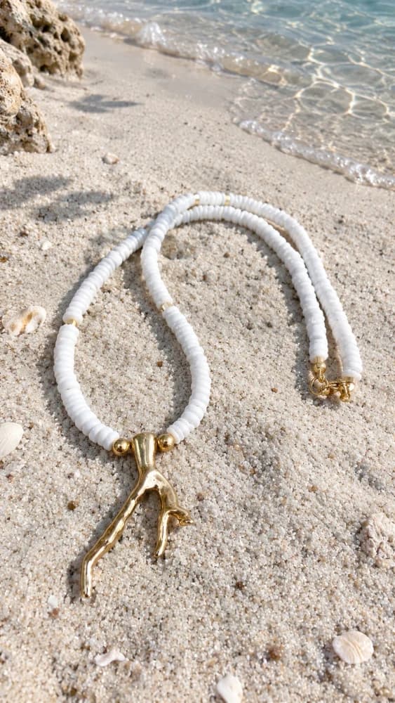Collar Escallas Nácar con dije Alga