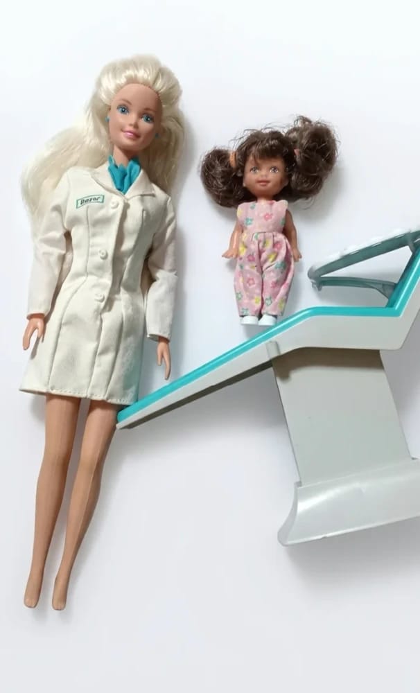 Barbie y Kelly Dentista