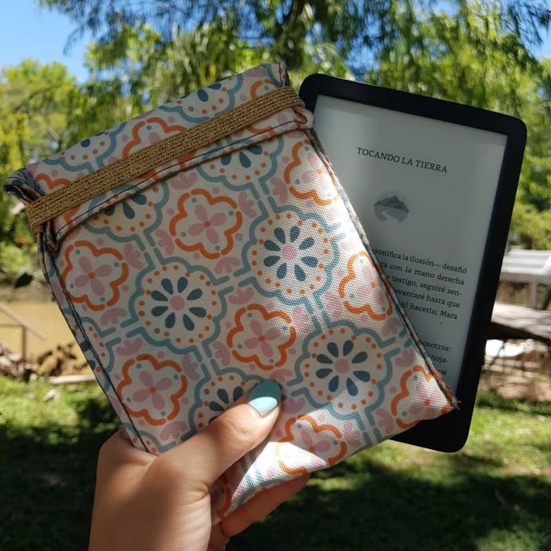 FUNDA PARA KINDLE- A MEDIDA